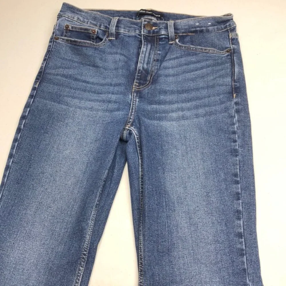 LIKE NEW CALVIN KLEIN VINTAGE HIGH-RISE FLARE JEANS 8/29x28 ⭐️